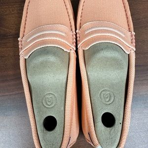Brand new Tropical Peach Driver Loafer